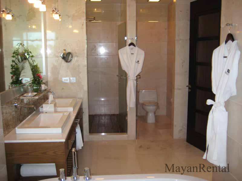 Vidanta Grand Luxxe Suite Bathroom