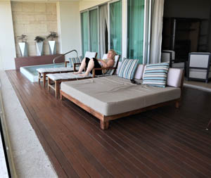 three bedroom spa tower balcony